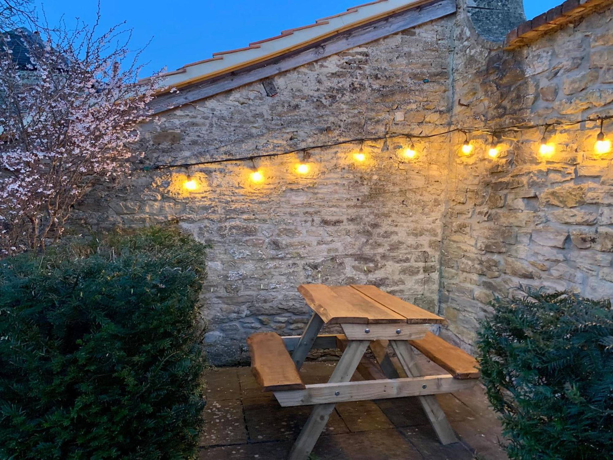 Romantic Little House Near Bath Роуд Экстерьер фото
