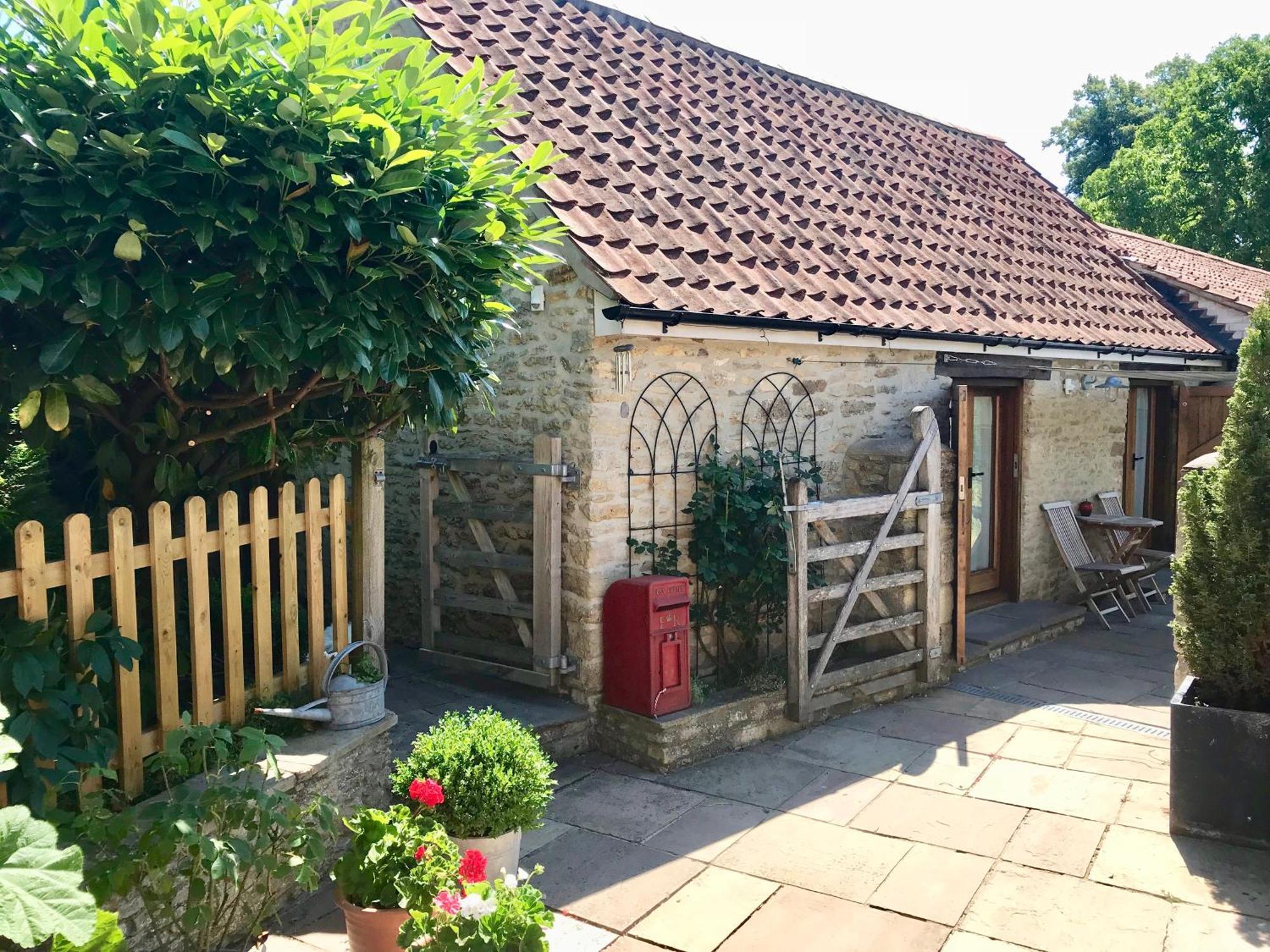 Romantic Little House Near Bath Роуд Экстерьер фото